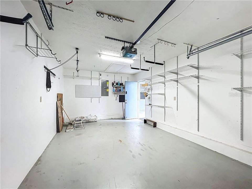 Recently Sold: $344,900 (2 beds, 2 baths, 1209 Square Feet)