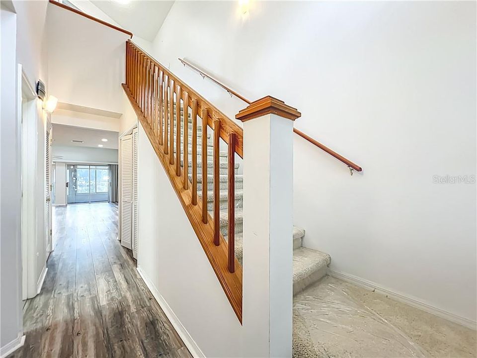 Recently Sold: $344,900 (2 beds, 2 baths, 1209 Square Feet)