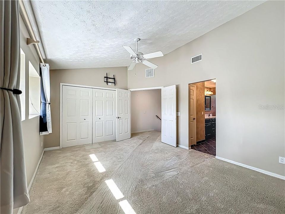 Recently Sold: $344,900 (2 beds, 2 baths, 1209 Square Feet)