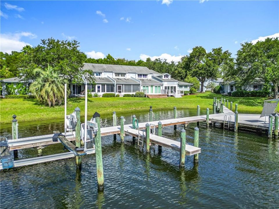Recently Sold: $344,900 (2 beds, 2 baths, 1209 Square Feet)