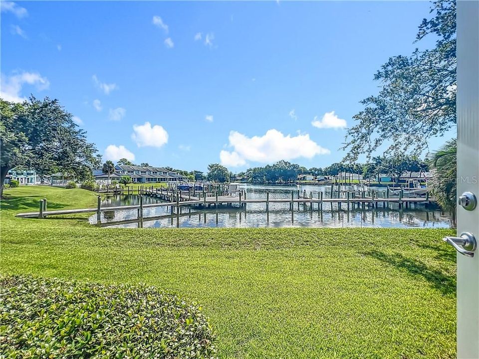 Recently Sold: $344,900 (2 beds, 2 baths, 1209 Square Feet)