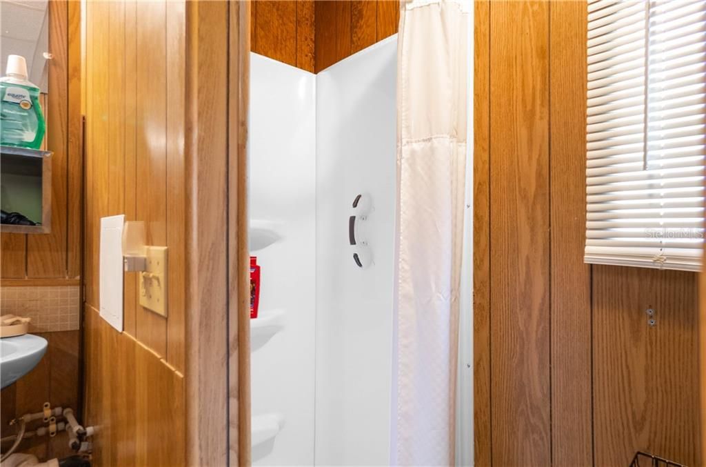 Recently Sold: $140,000 (3 beds, 2 baths, 1344 Square Feet)