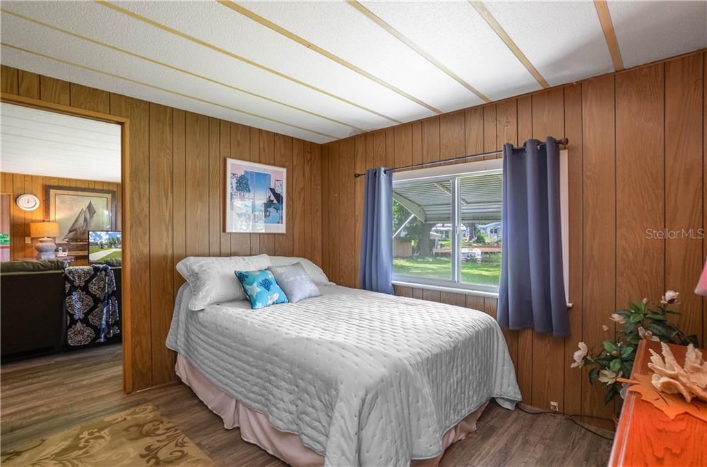 Recently Sold: $140,000 (3 beds, 2 baths, 1344 Square Feet)