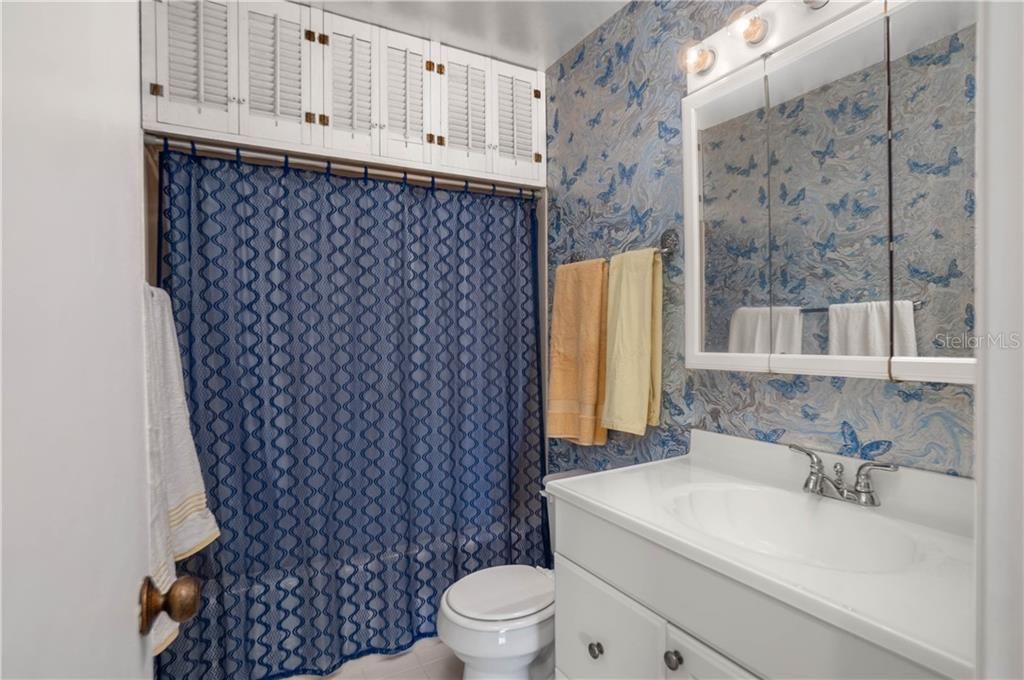 Recently Sold: $95,000 (2 beds, 2 baths, 1035 Square Feet)