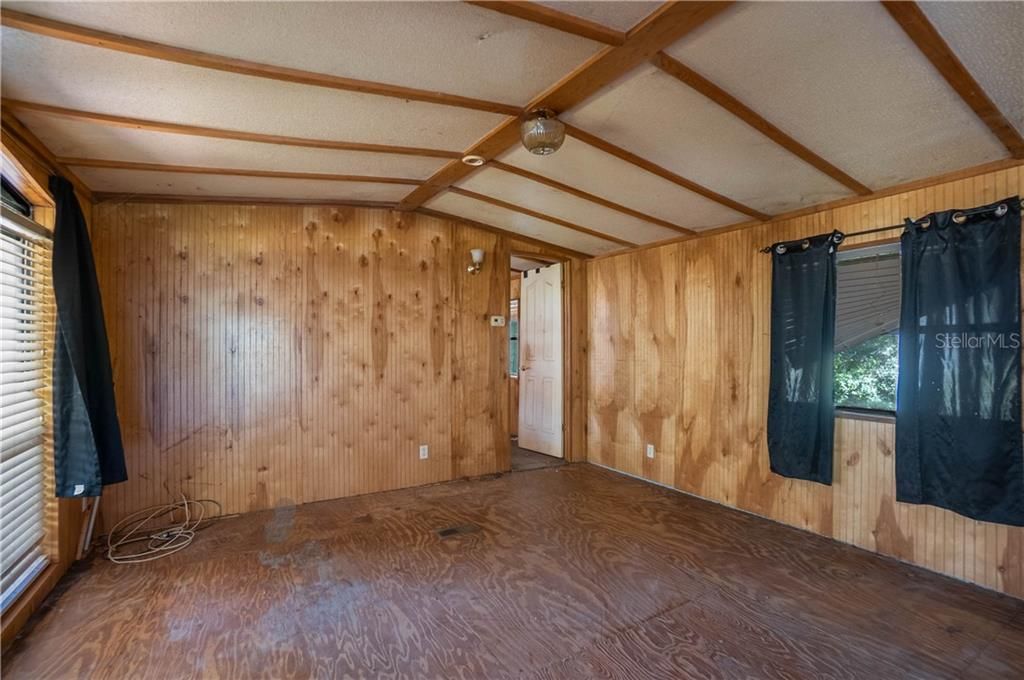 Vendido Recientemente: $70,000 (2 camas, 2 baños, 840 Pies cuadrados)