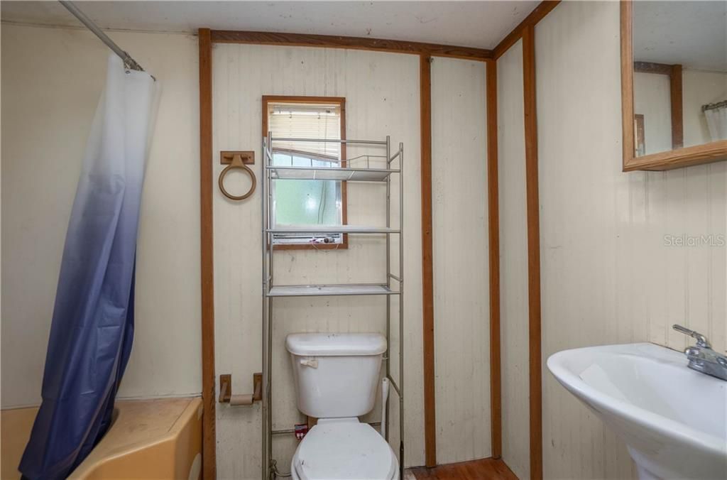 Vendido Recientemente: $70,000 (2 camas, 2 baños, 840 Pies cuadrados)