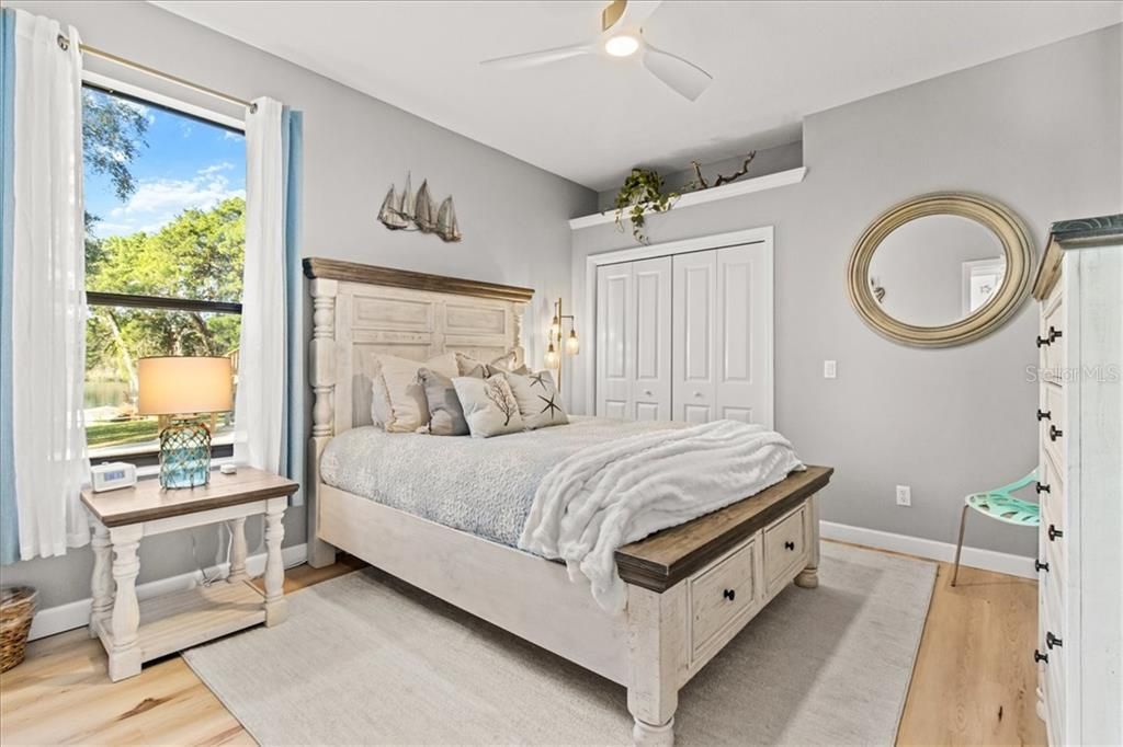 Recently Sold: $1,074,000 (4 beds, 2 baths, 2009 Square Feet)