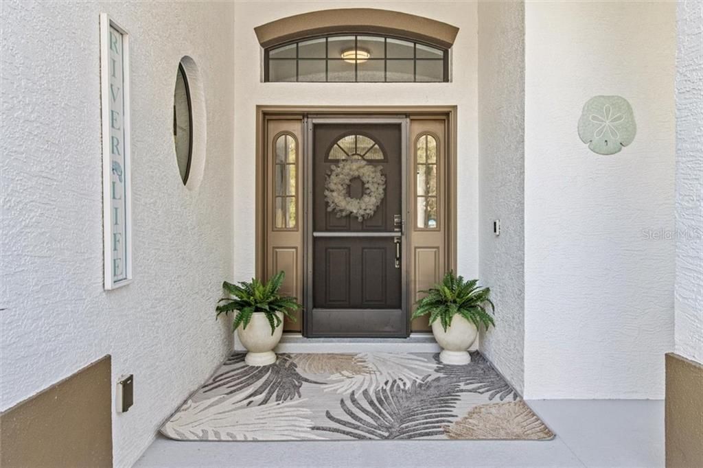 Recently Sold: $1,074,000 (4 beds, 2 baths, 2009 Square Feet)