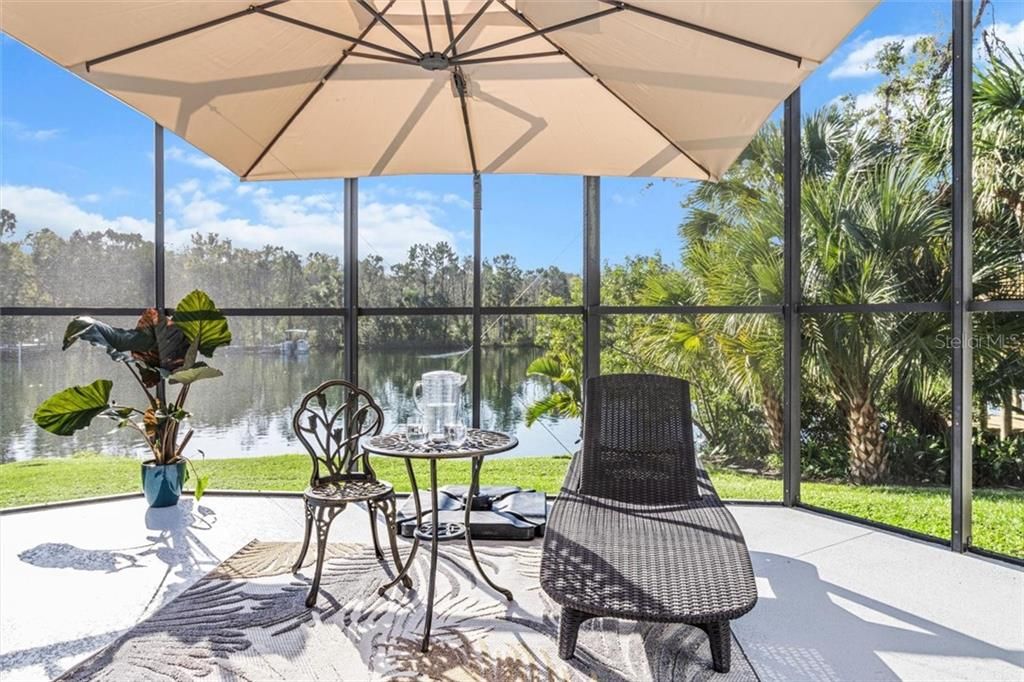 Recently Sold: $1,074,000 (4 beds, 2 baths, 2009 Square Feet)