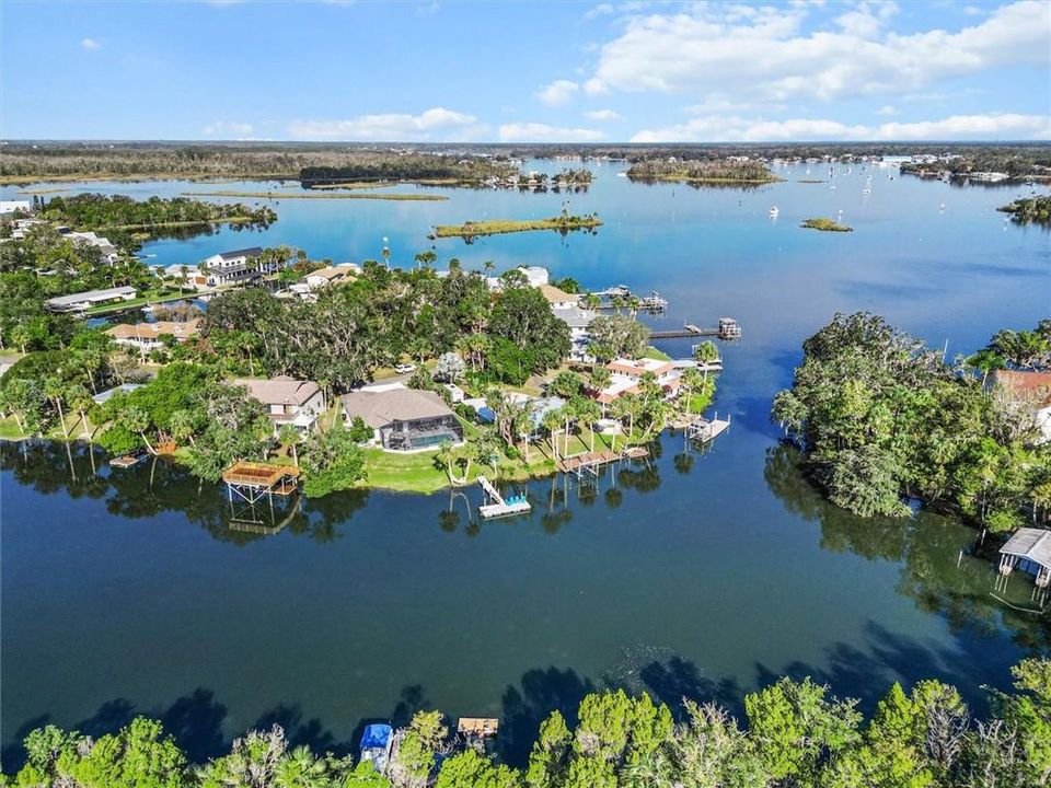 Recently Sold: $1,074,000 (4 beds, 2 baths, 2009 Square Feet)