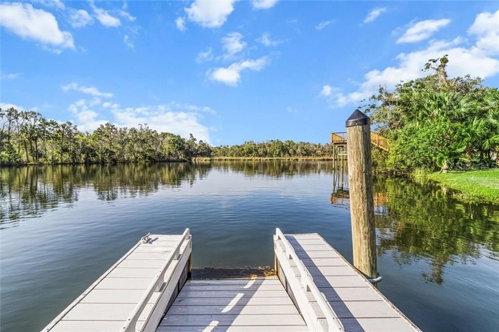Recently Sold: $1,074,000 (4 beds, 2 baths, 2009 Square Feet)