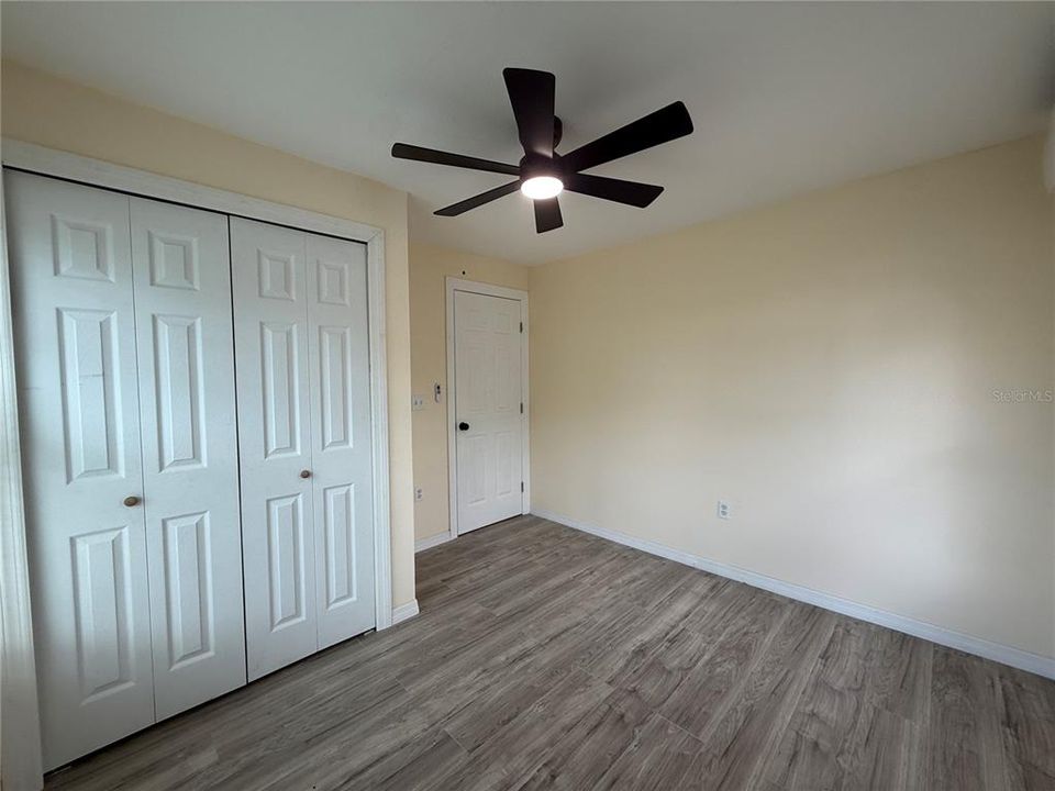 For Rent: $1,350 (1 beds, 1 baths, 450 Square Feet)