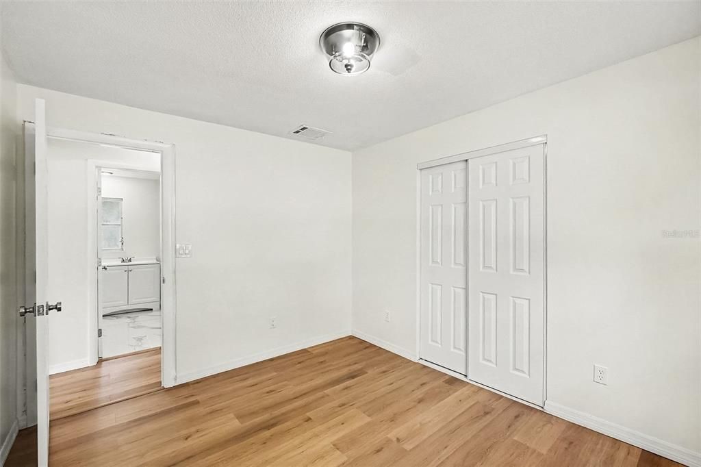 For Rent: $2,000 (2 beds, 2 baths, 1128 Square Feet)