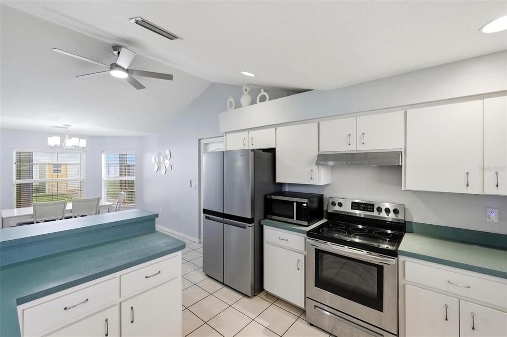 En Venta: $319,900 (3 camas, 2 baños, 1449 Pies cuadrados)