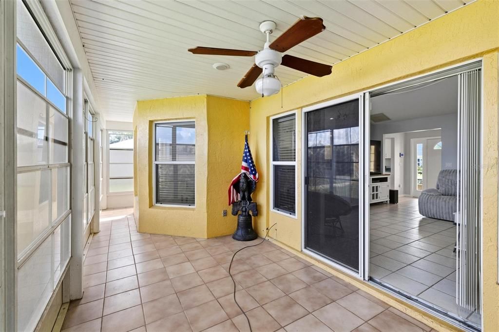 En Venta: $319,900 (3 camas, 2 baños, 1449 Pies cuadrados)