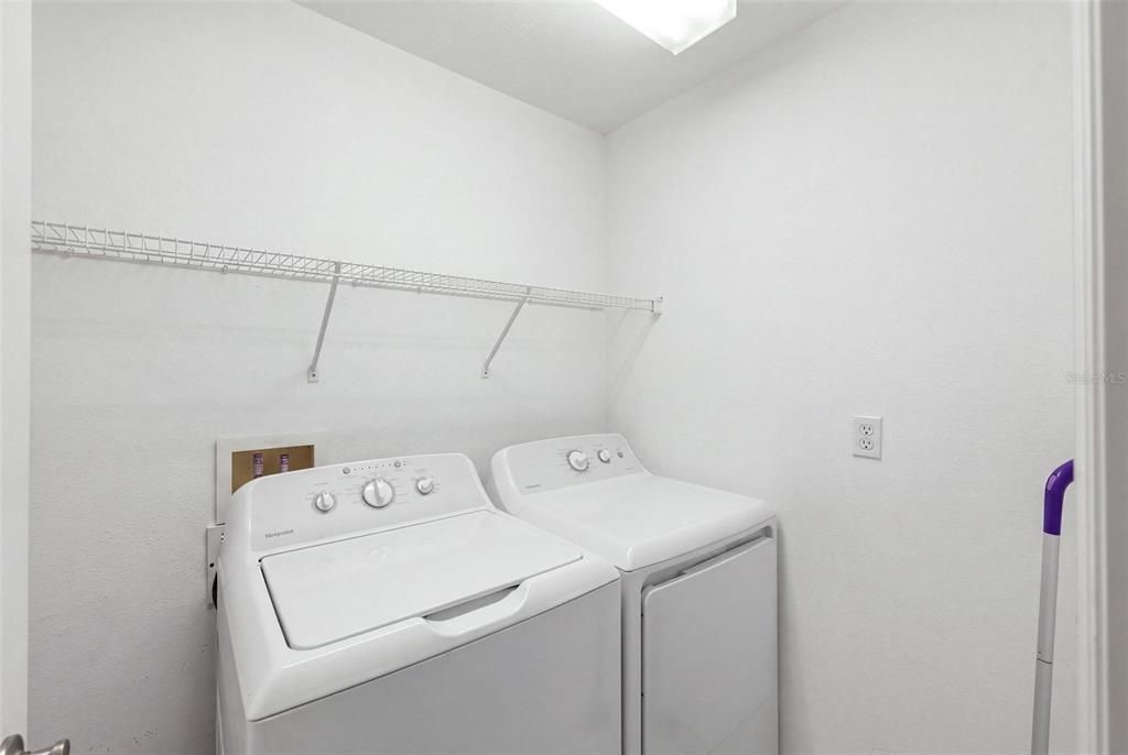 En Venta: $319,900 (3 camas, 2 baños, 1449 Pies cuadrados)