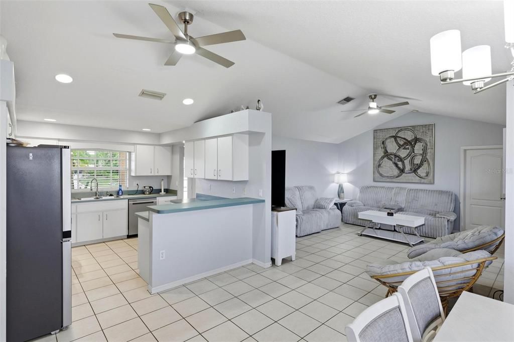 En Venta: $319,900 (3 camas, 2 baños, 1449 Pies cuadrados)