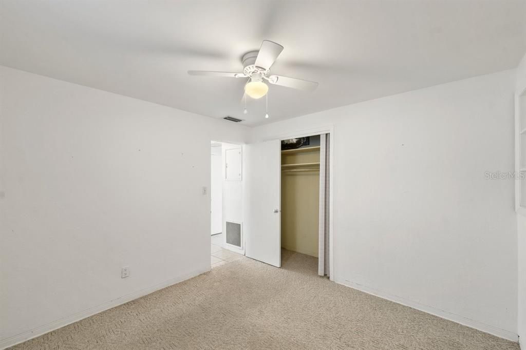 For Sale: $550,000 (3 beds, 2 baths, 1188 Square Feet)