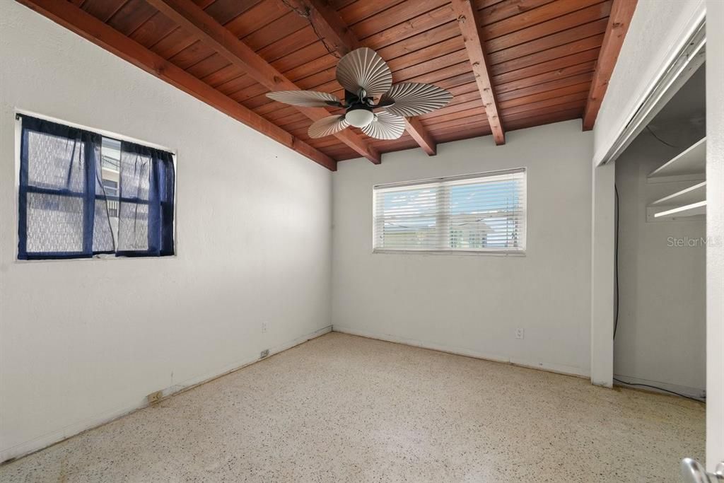 For Sale: $550,000 (3 beds, 2 baths, 1188 Square Feet)