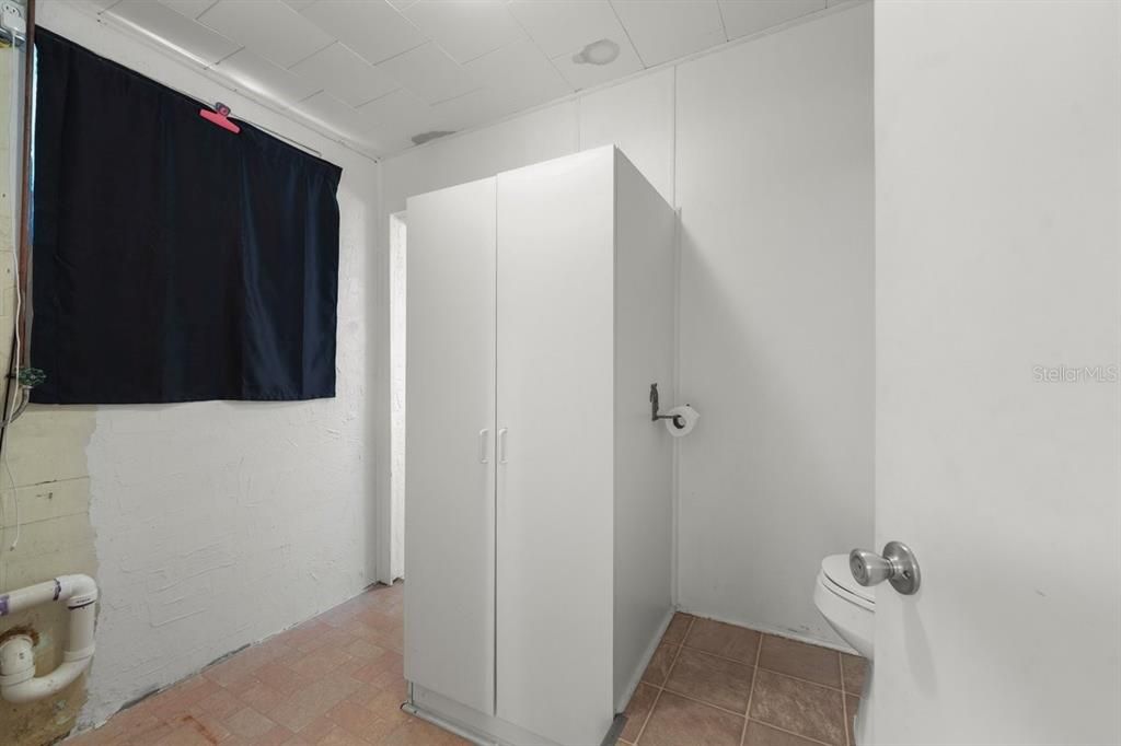 For Sale: $550,000 (3 beds, 2 baths, 1188 Square Feet)