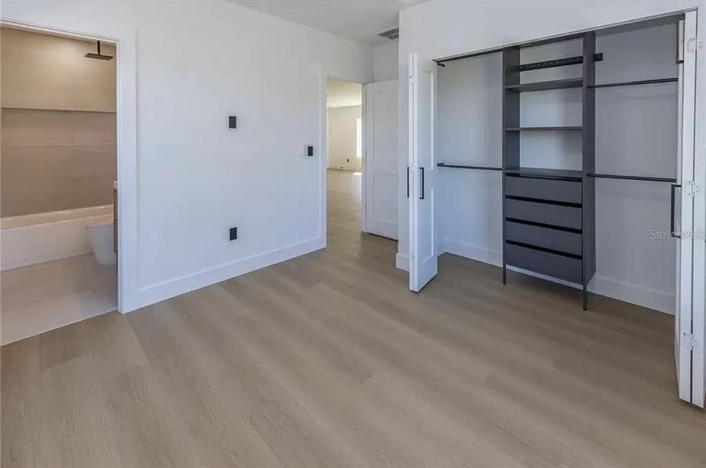 В аренду: $2,395 (3 спален, 2 ванн, 1200 Квадратных фут)