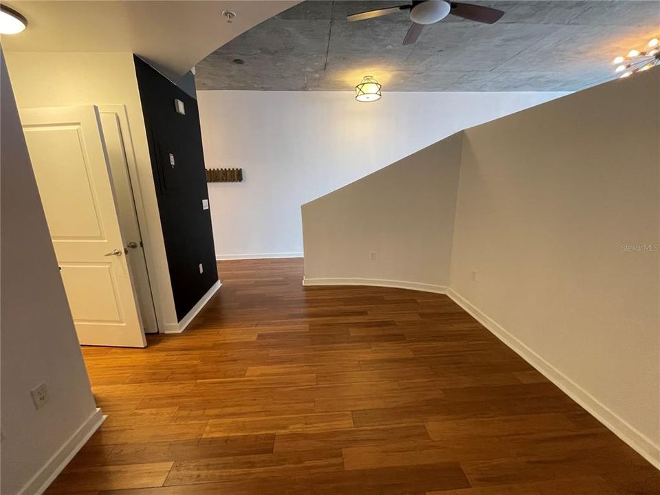 En Venta: $181,550 (1 camas, 1 baños, 837 Pies cuadrados)