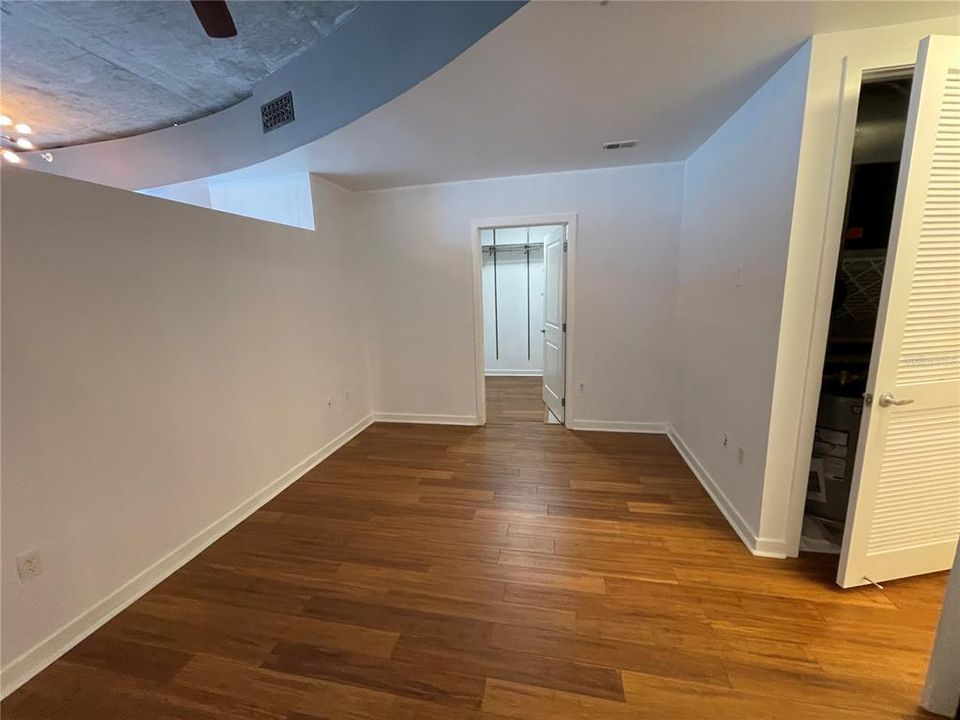 En Venta: $181,550 (1 camas, 1 baños, 837 Pies cuadrados)