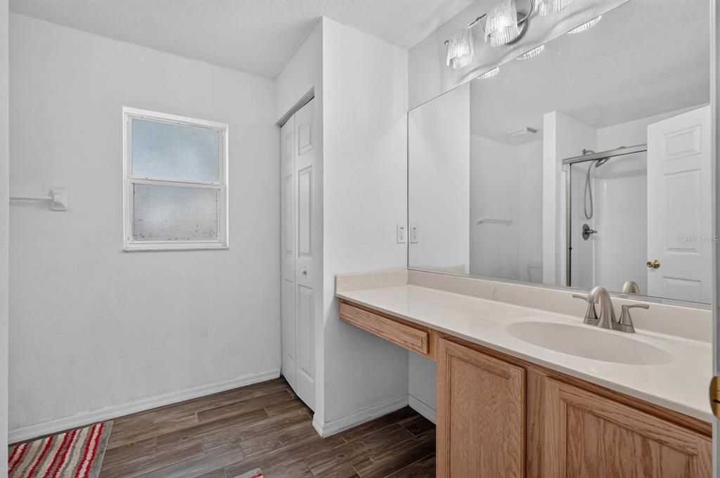 En Venta: $399,000 (5 camas, 3 baños, 2539 Pies cuadrados)