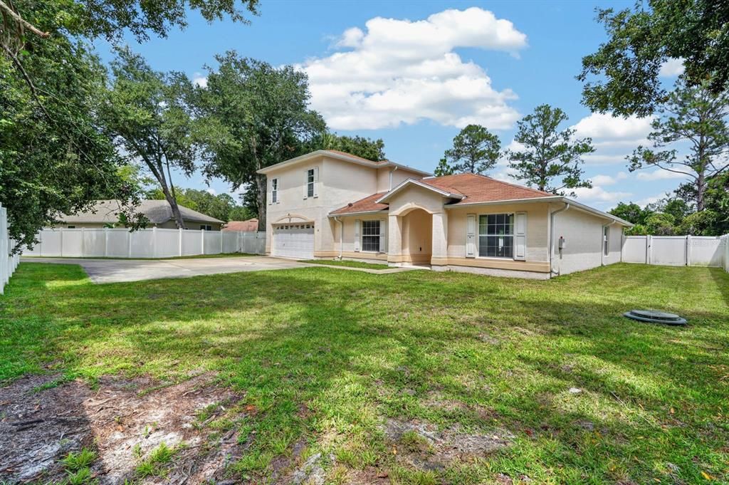 En Venta: $399,000 (5 camas, 3 baños, 2539 Pies cuadrados)