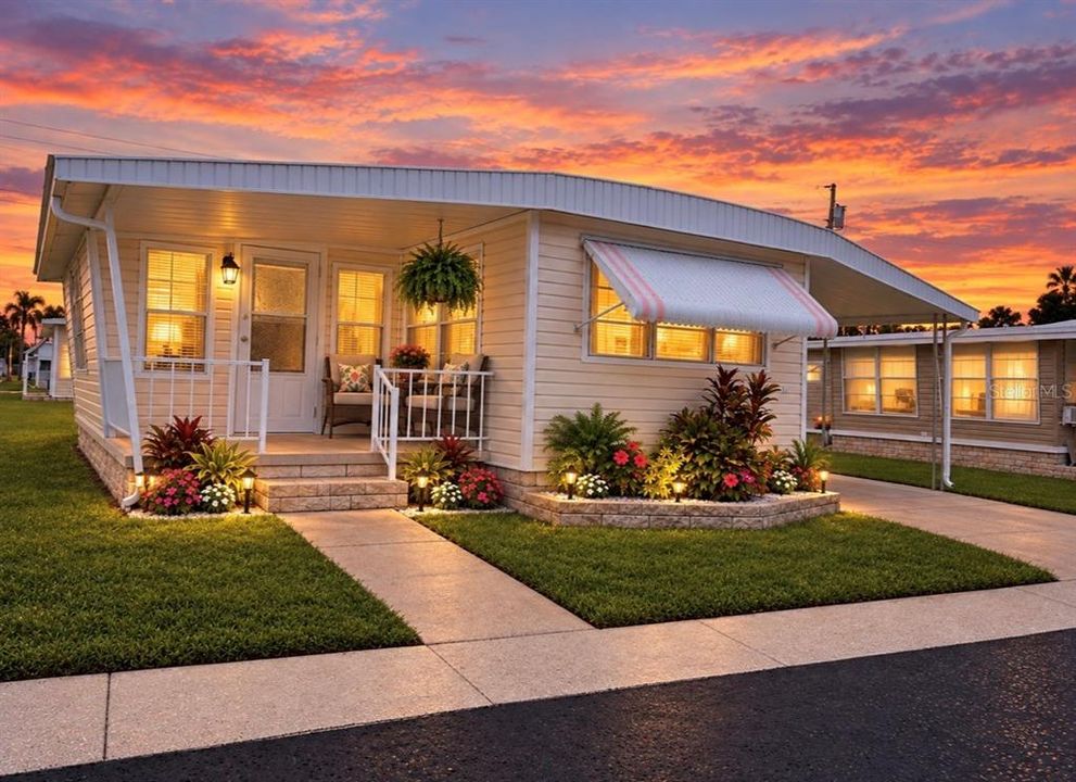 For Sale: $95,000 (1 beds, 1 baths, 712 Square Feet)