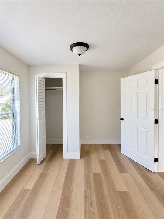 For Sale: $265,000 (3 beds, 1 baths, 840 Square Feet)