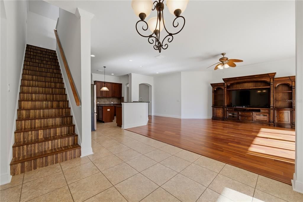 For Sale: $579,900 (3 beds, 4 baths, 3189 Square Feet)