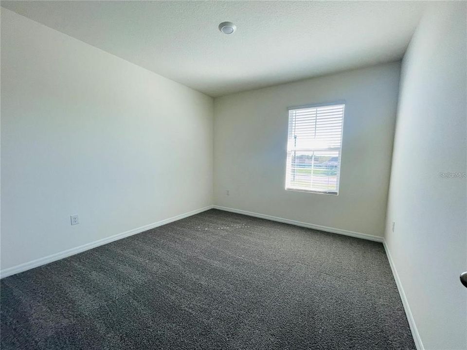 For Rent: $2,350 (4 beds, 2 baths, 2319 Square Feet)