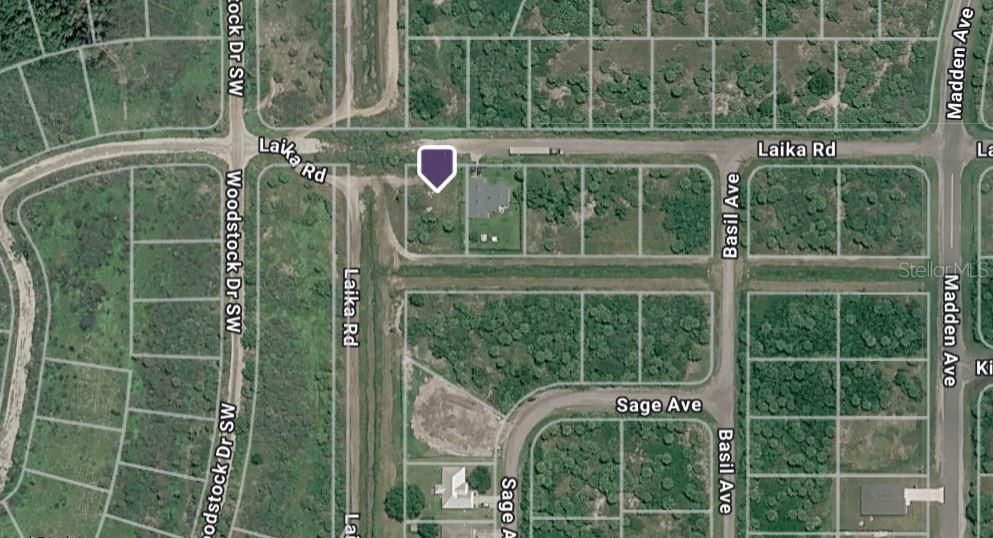 En Venta: $23,400 (0.24 acres)