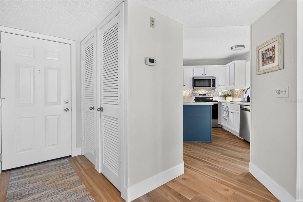 For Sale: $295,000 (2 beds, 2 baths, 1478 Square Feet)