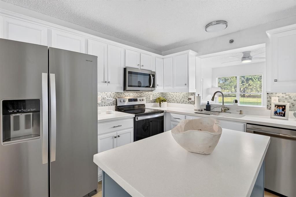 For Sale: $295,000 (2 beds, 2 baths, 1478 Square Feet)
