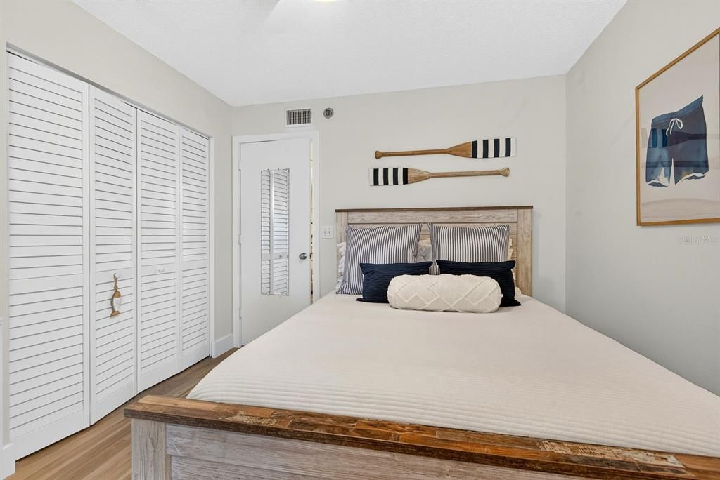 For Sale: $295,000 (2 beds, 2 baths, 1478 Square Feet)