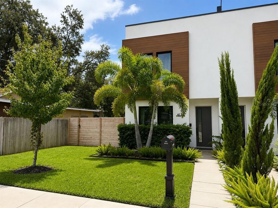 For Rent: $5,100 (3 beds, 2 baths, 2120 Square Feet)