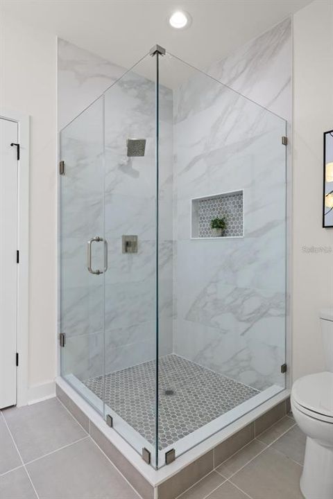 For Rent: $5,100 (3 beds, 2 baths, 2120 Square Feet)