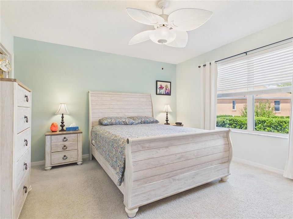 For Sale: $329,000 (3 beds, 2 baths, 1405 Square Feet)
