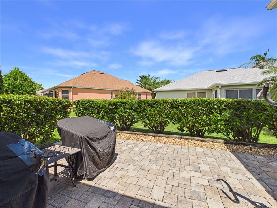 For Sale: $329,000 (3 beds, 2 baths, 1405 Square Feet)