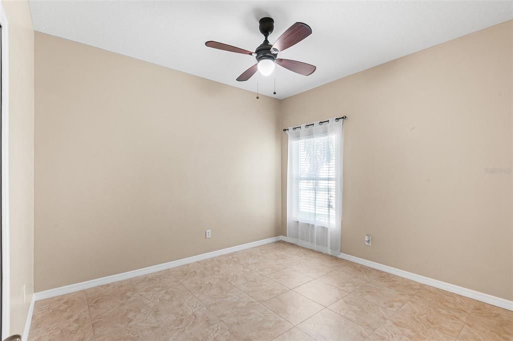 En Venta: $429,000 (4 camas, 3 baños, 3005 Pies cuadrados)