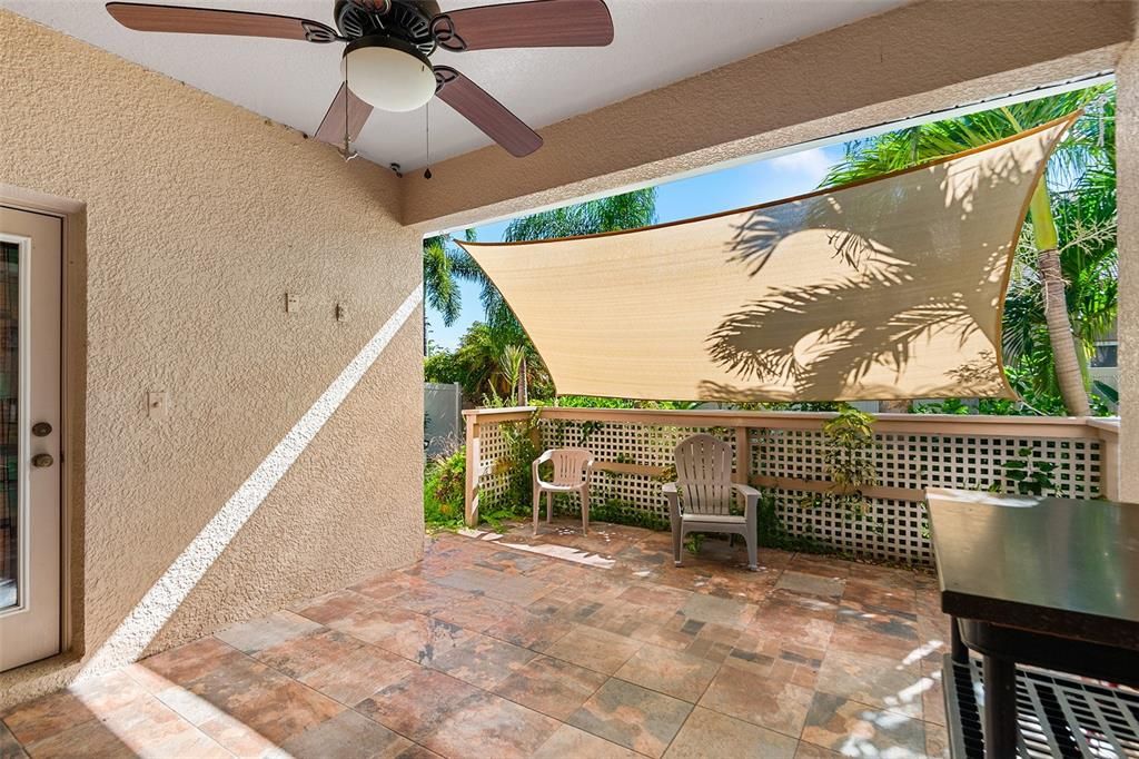 En Venta: $429,000 (4 camas, 3 baños, 3005 Pies cuadrados)
