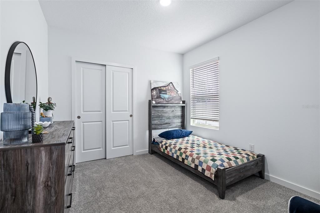 For Sale: $375,000 (4 beds, 3 baths, 2094 Square Feet)