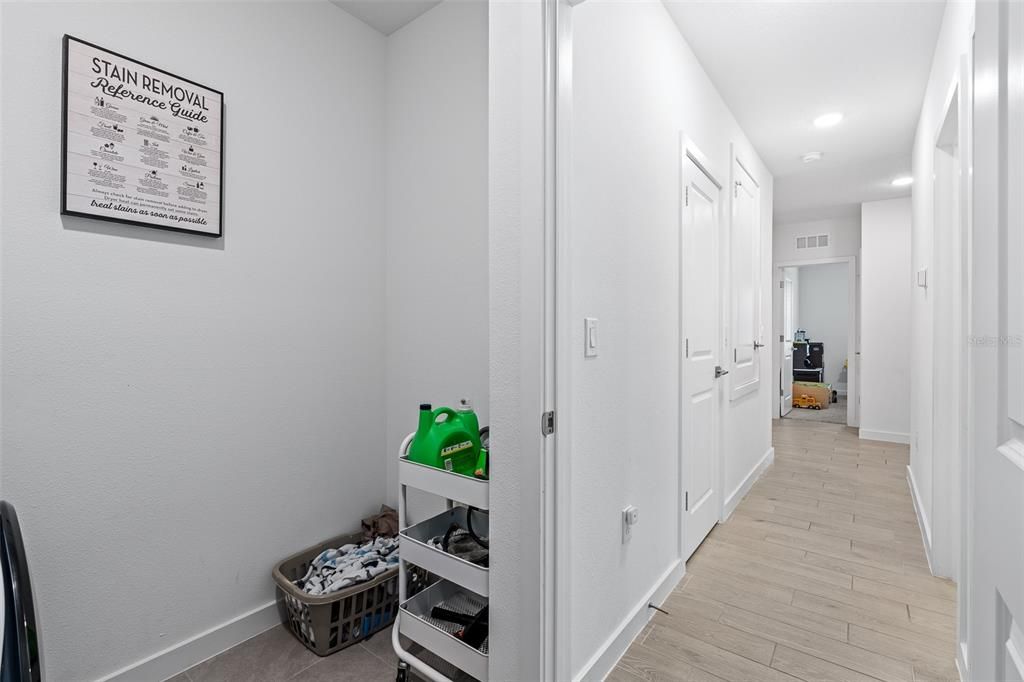 For Sale: $375,000 (4 beds, 3 baths, 2094 Square Feet)
