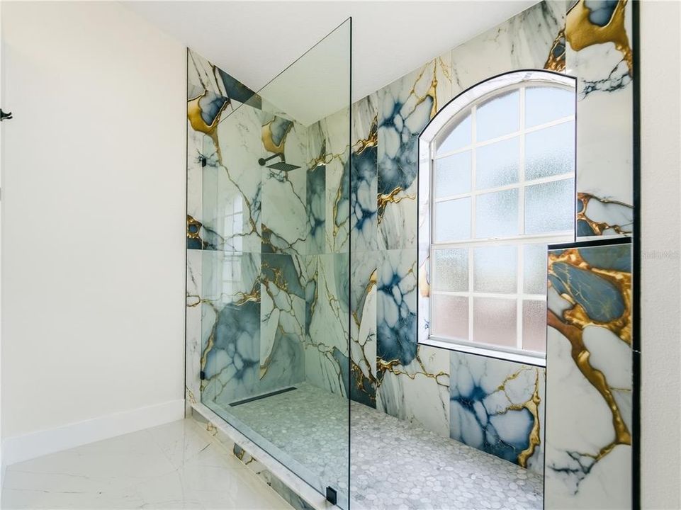 En Venta: $359,999 (3 camas, 2 baños, 1587 Pies cuadrados)