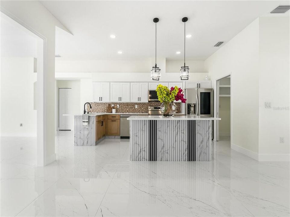 En Venta: $359,999 (3 camas, 2 baños, 1587 Pies cuadrados)