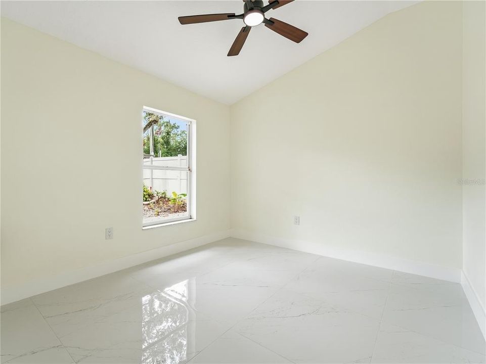 En Venta: $359,999 (3 camas, 2 baños, 1587 Pies cuadrados)