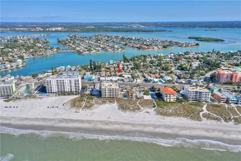 На продажу: $375,000 (0.09 acres)