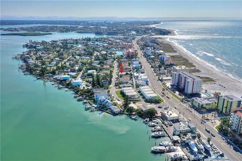 На продажу: $375,000 (0.09 acres)